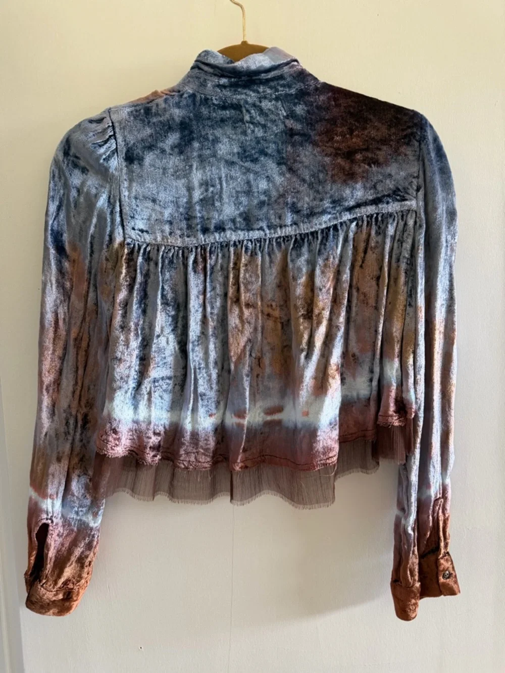 Urban Outfitters Blue and Brown Velvet Tie-Dye Crop Blouse - Picture 4 of 4